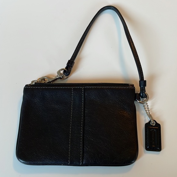 Coach wristlet - Picture 3 of 6